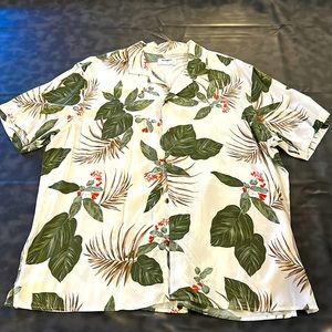 Men’s Tropical Button Up Shirt Size XL